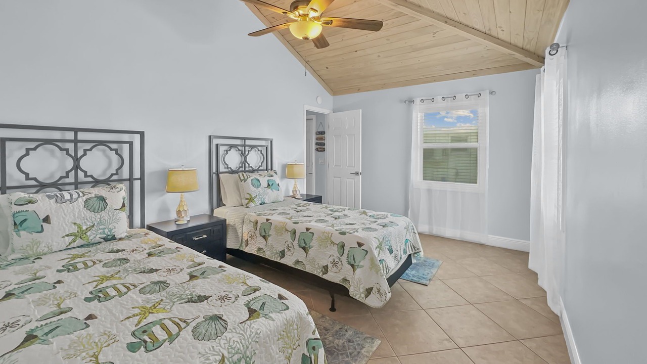 Photo of Bedroom in Treasure Cay