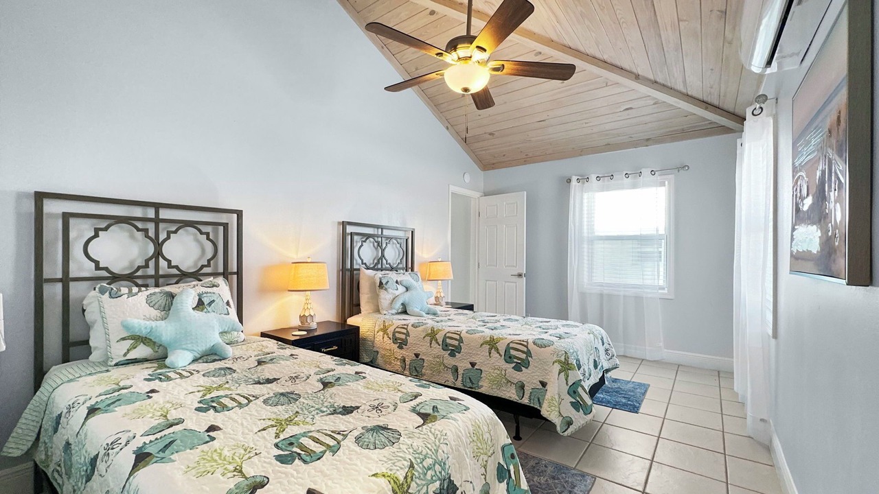 Photo of Bedroom in Treasure Cay