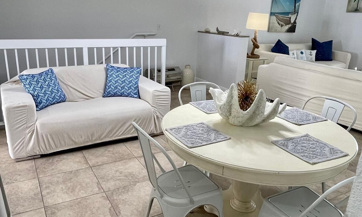 Photo of Livingroom in Alice Town