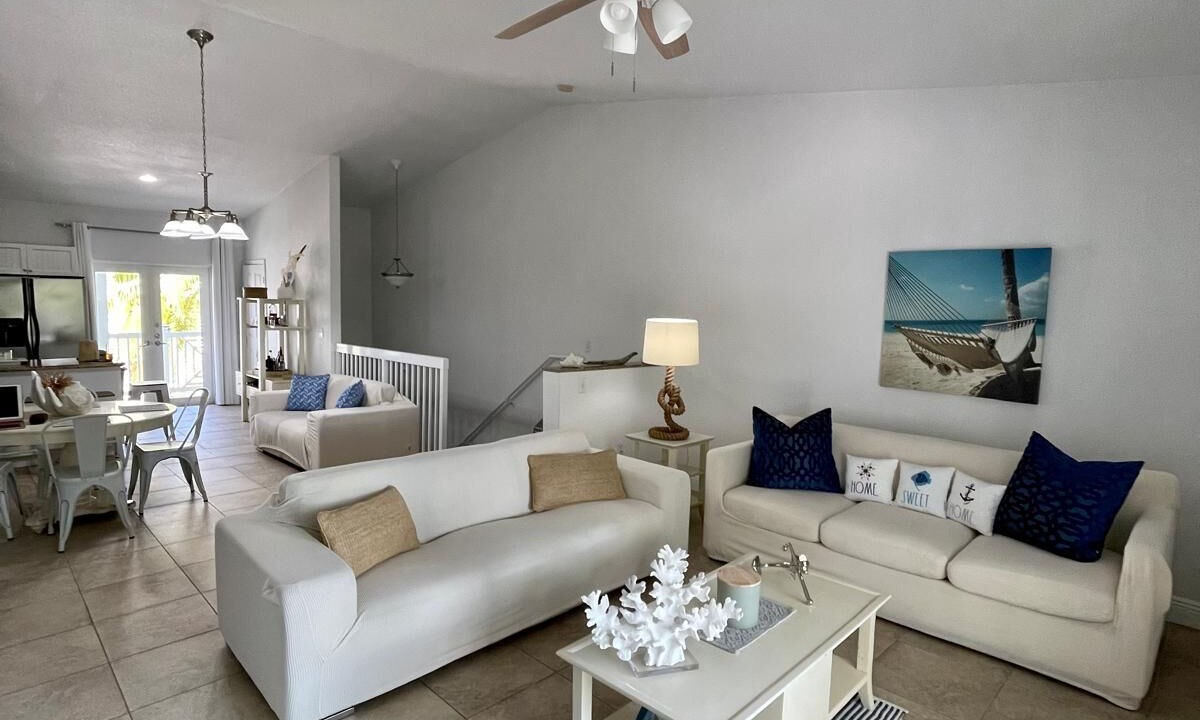 Photo of Livingroom in Alice Town