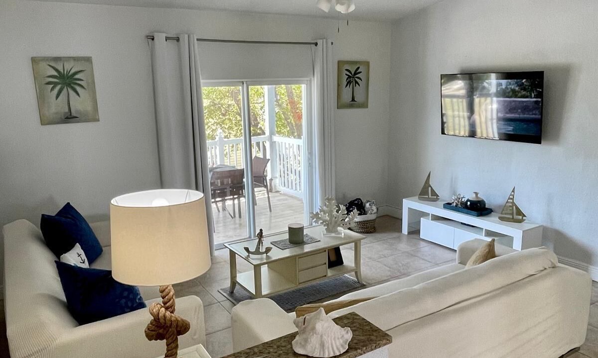 Photo of Livingroom in Alice Town