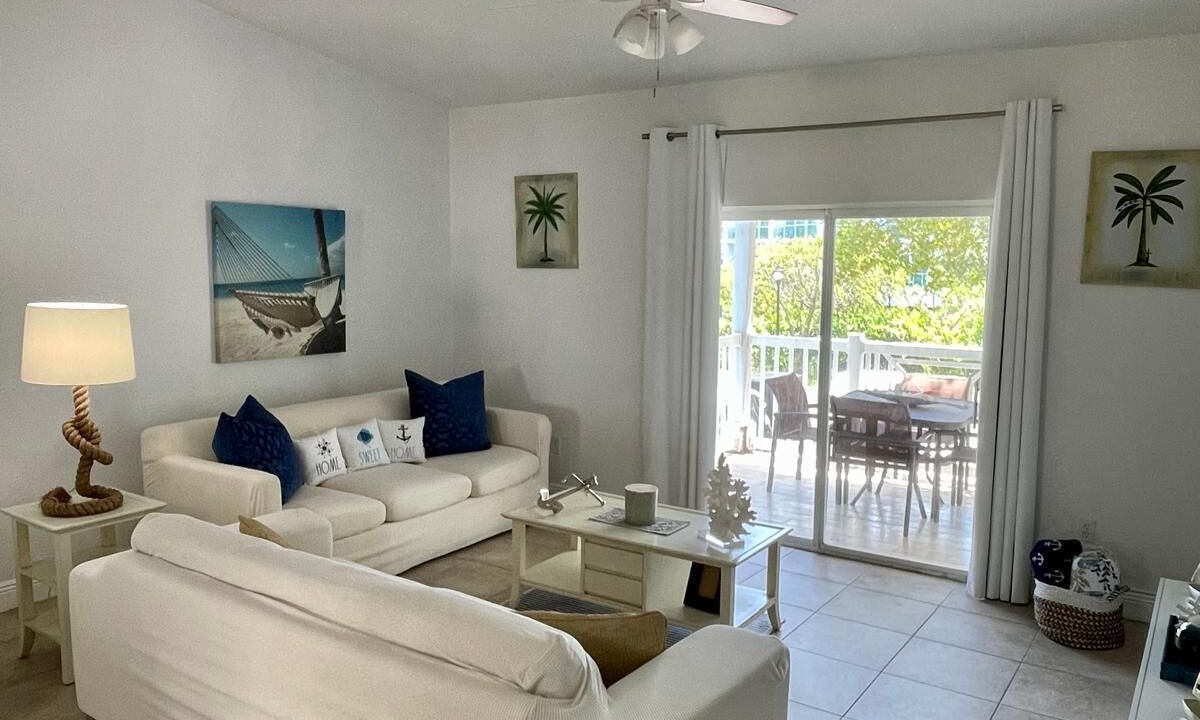 Photo of Livingroom in Alice Town