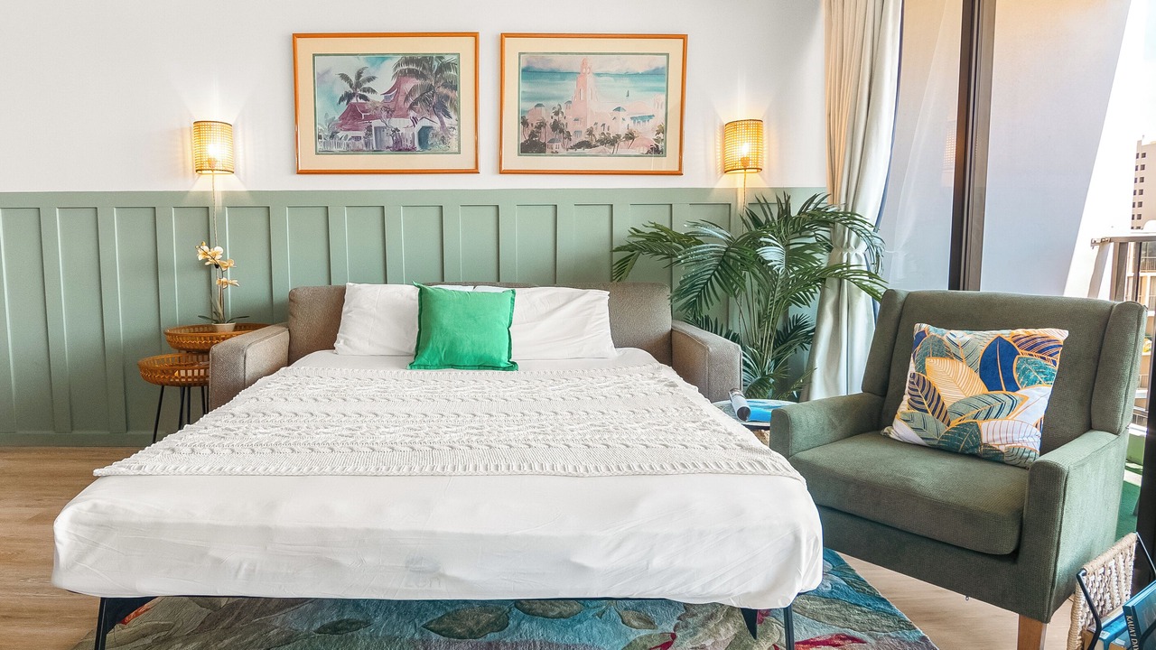 Photo of Bedroom in Waikiki