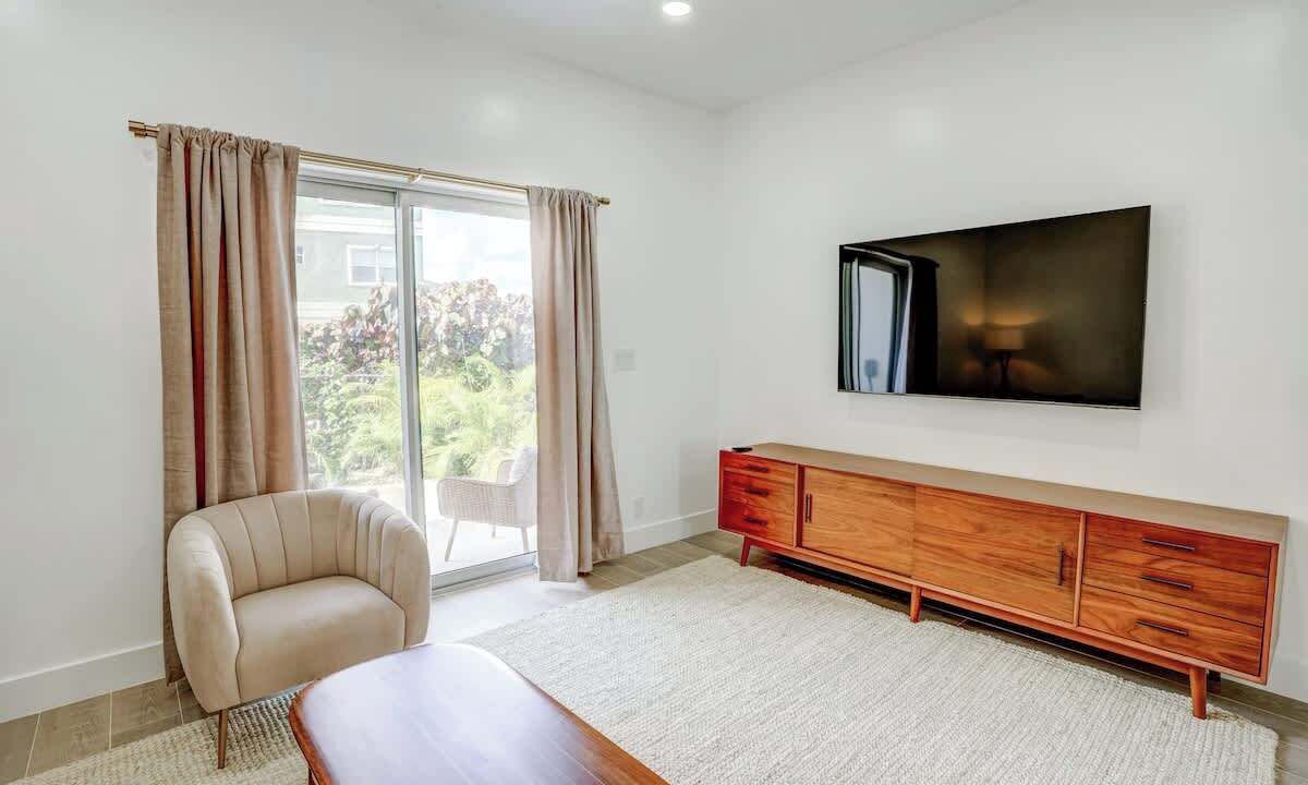 Photo of Livingroom in Nassau