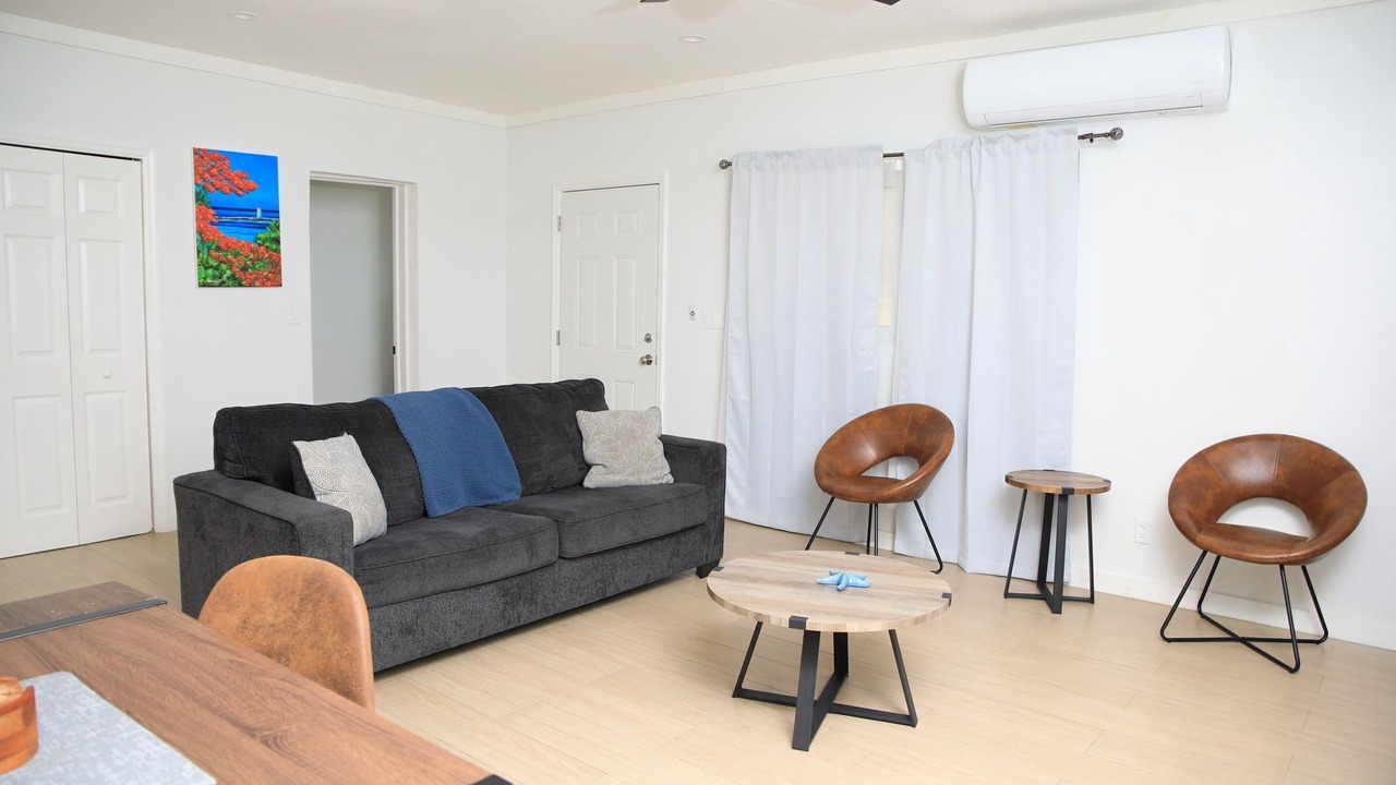 Photo of Livingroom in Nassau