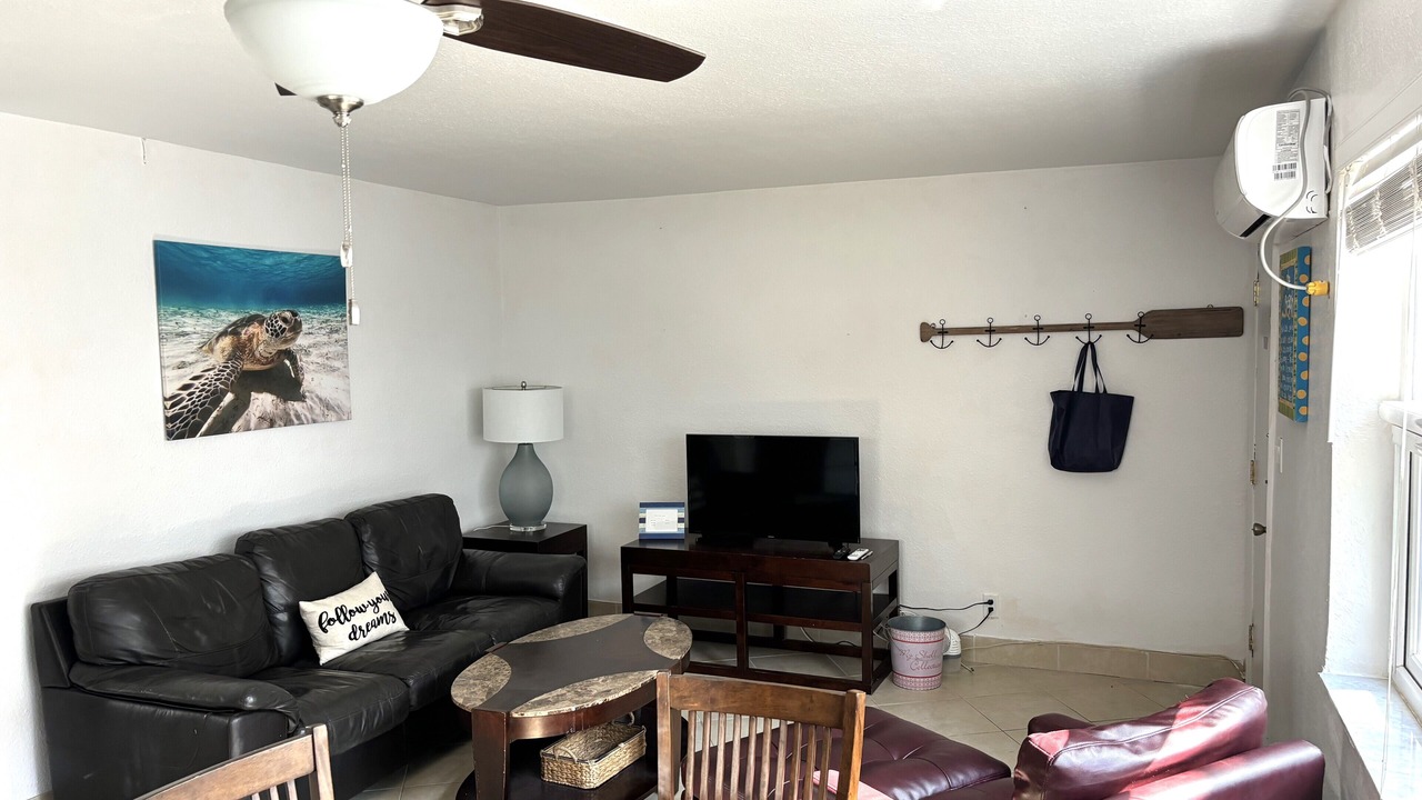 Photo of Livingroom in Williams Town