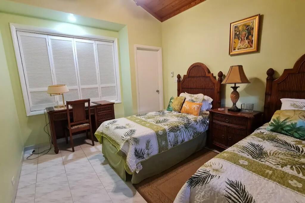 Photo of Bedroom in Paradise Island