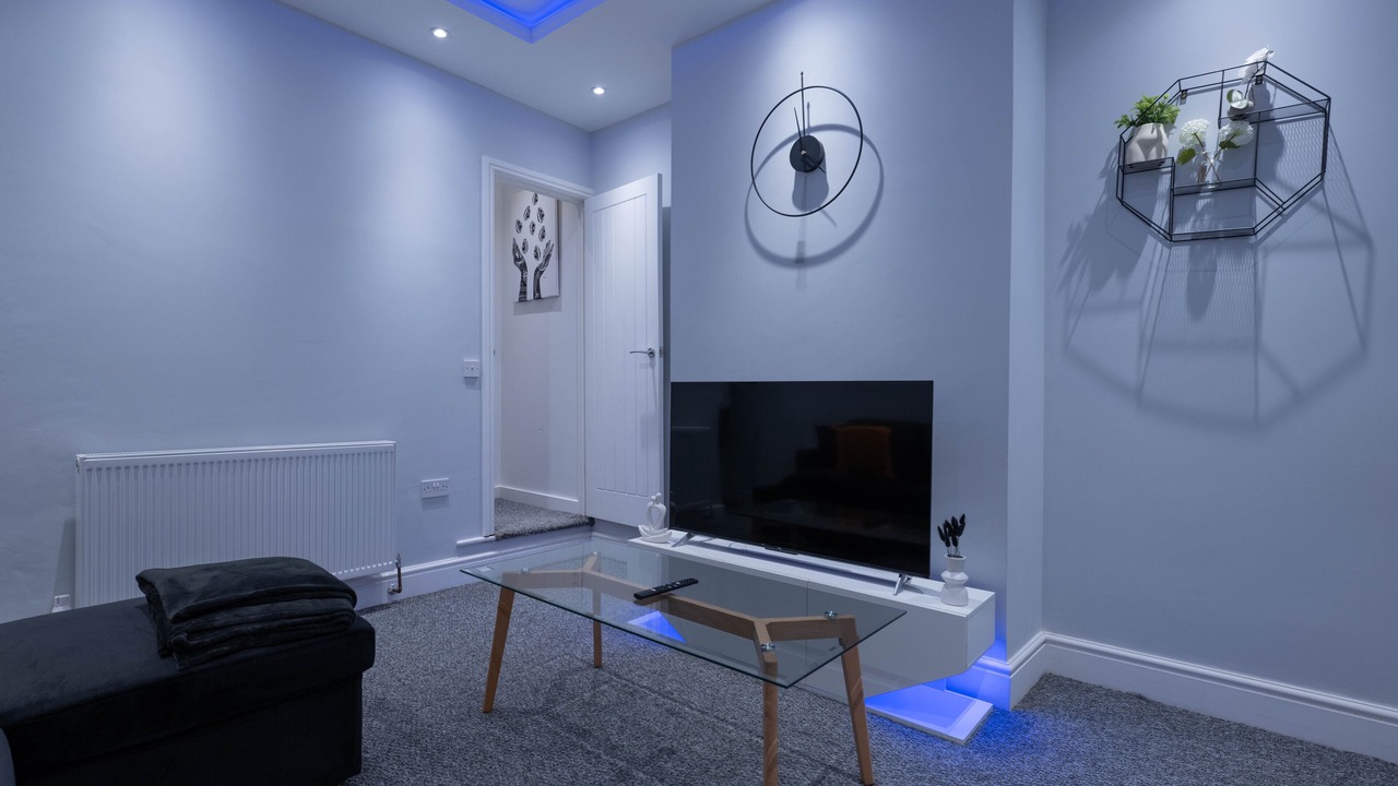 Photo of Livingroom in Burslem