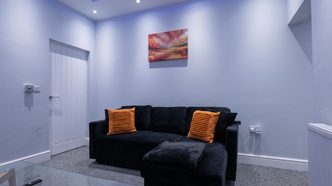 Photo of Livingroom in Burslem