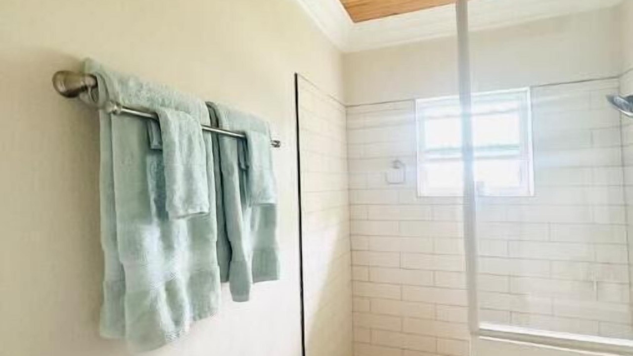 Photo of Bathroom in Savannah Sound