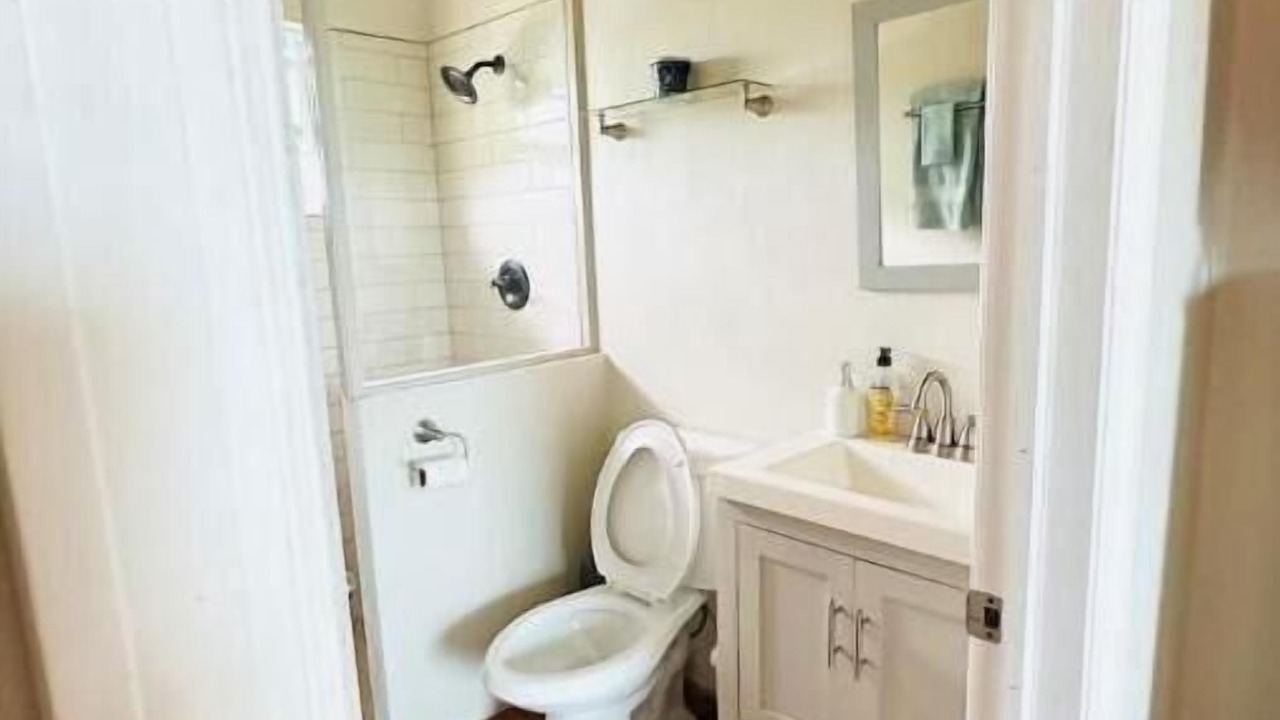 Photo of Bathroom in Savannah Sound