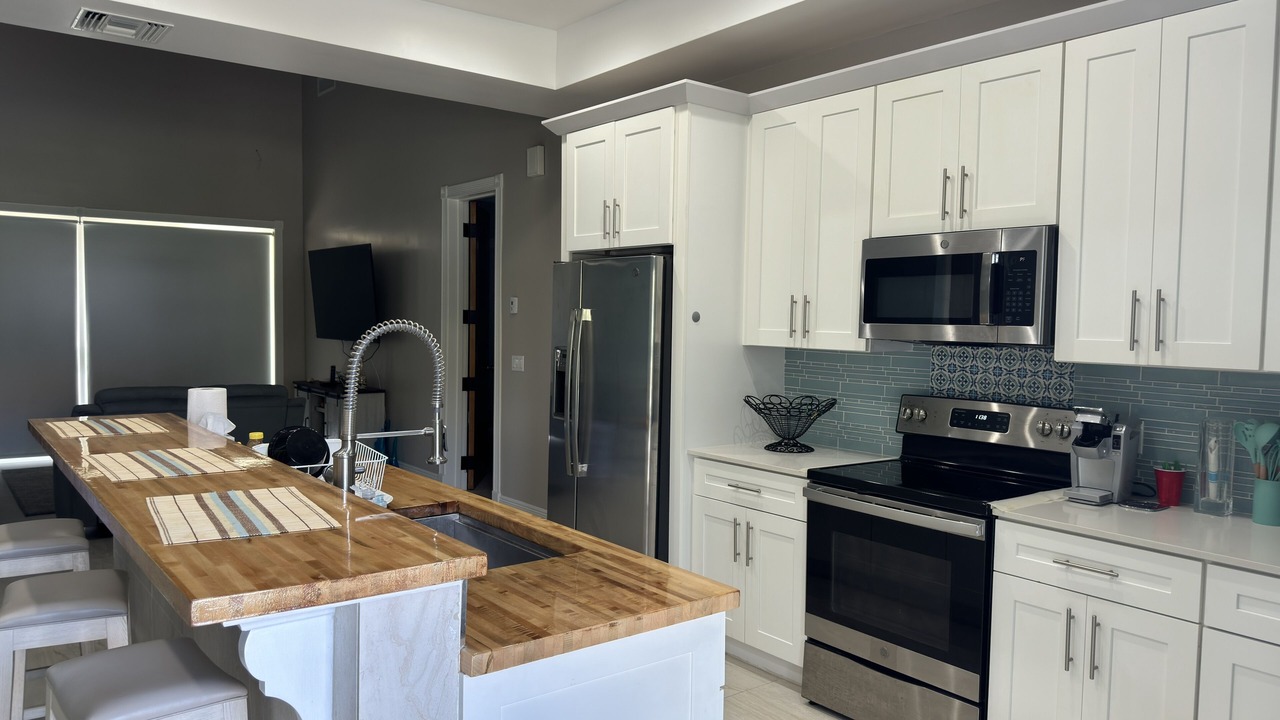 Photo of Kitchen in Lubbers Quarters Cay