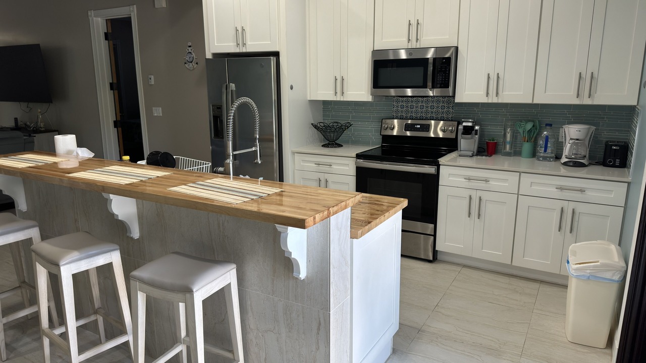 Photo of Kitchen in Lubbers Quarters Cay