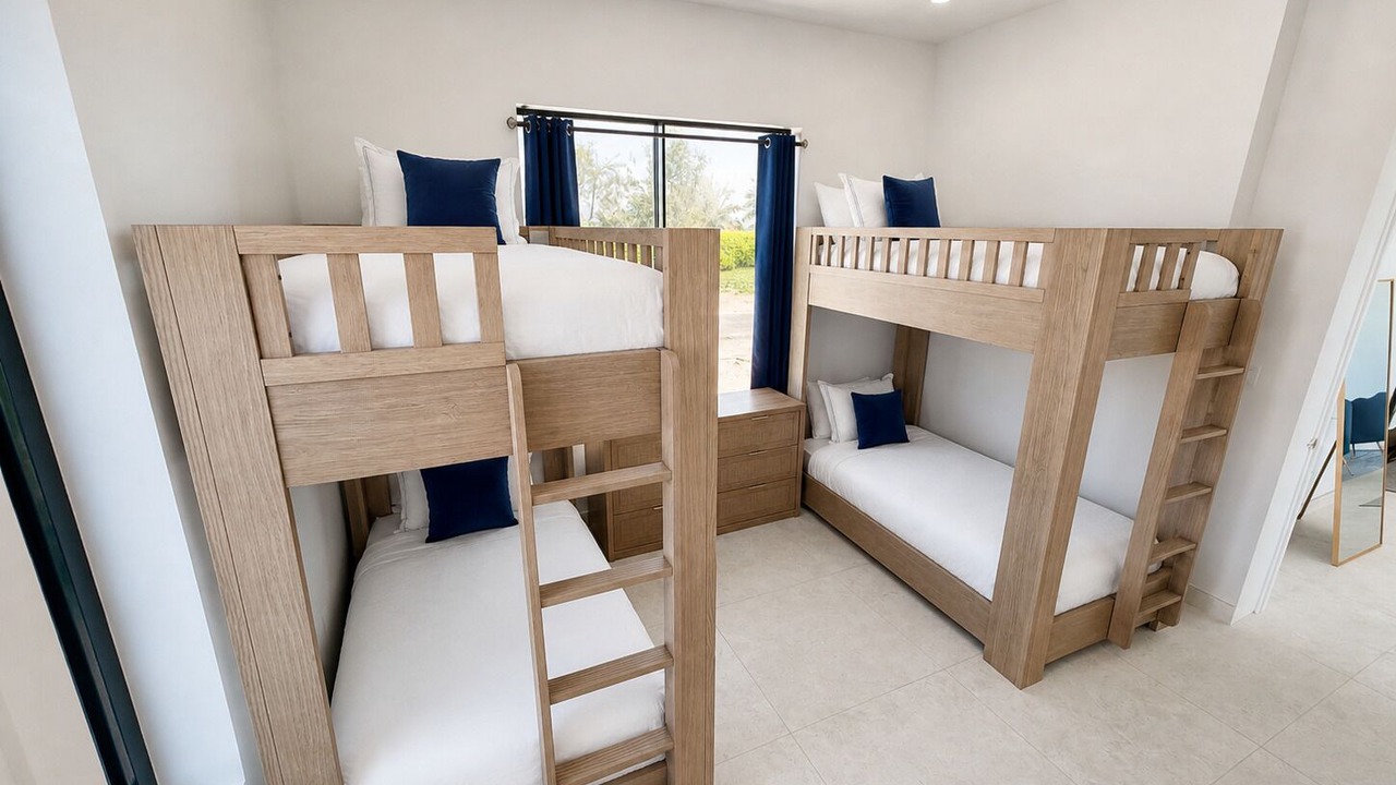 Photo of Bedroom in Rokers Point