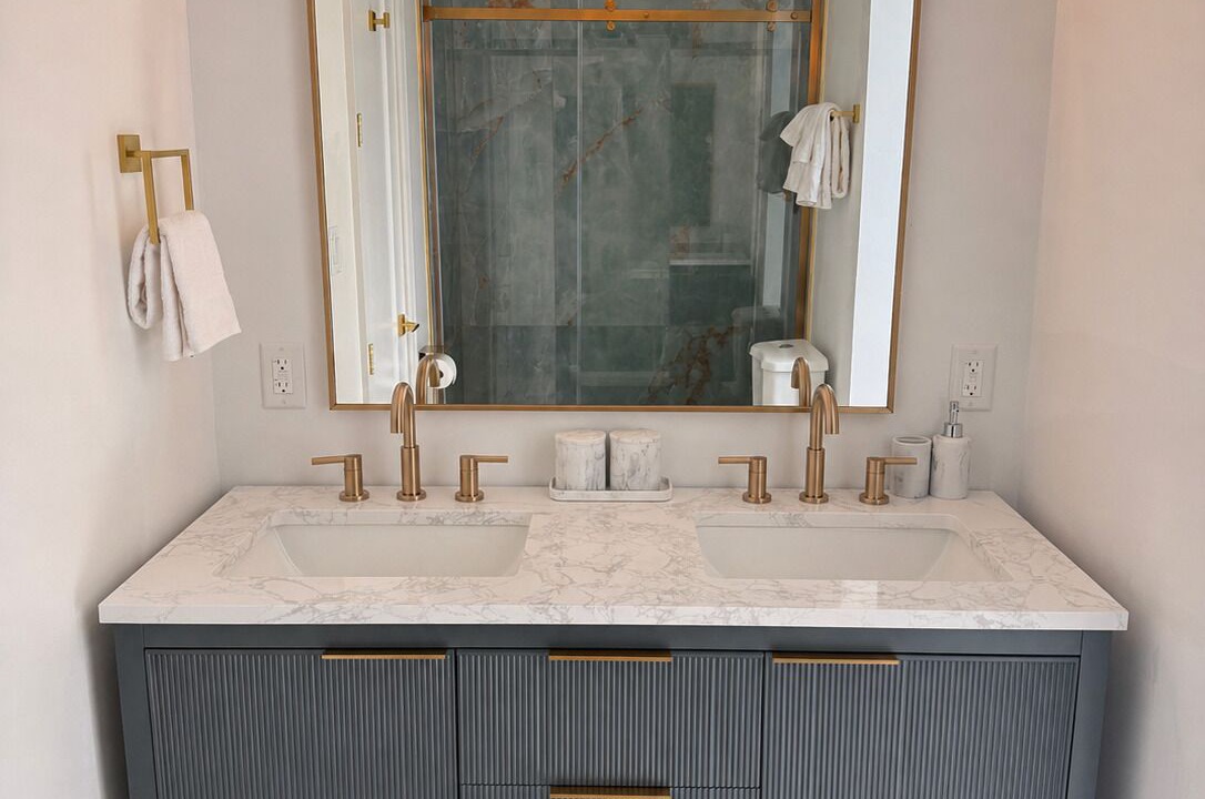 Photo of Bathroom in Rokers Point