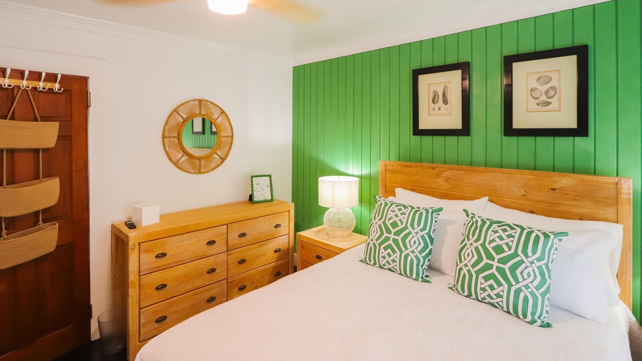 Photo of Bedroom in Dunmore Town