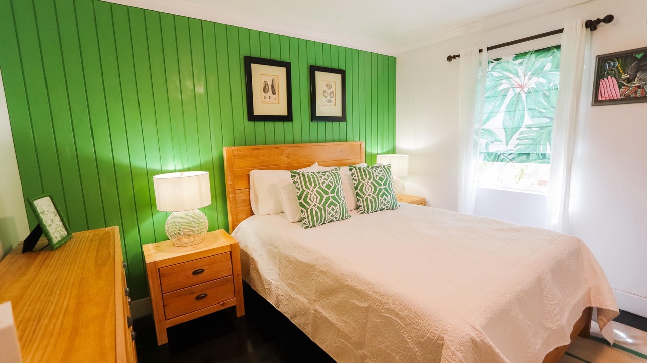 Photo of Bedroom in Dunmore Town