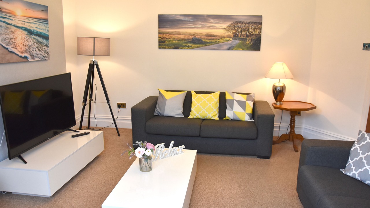 Photo of Livingroom in Newquay City Centre