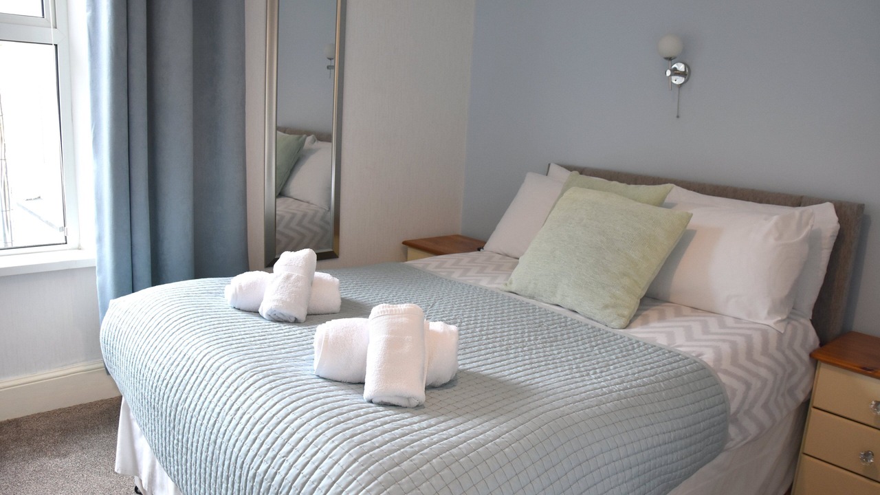 Photo of Bedroom in Newquay City Centre