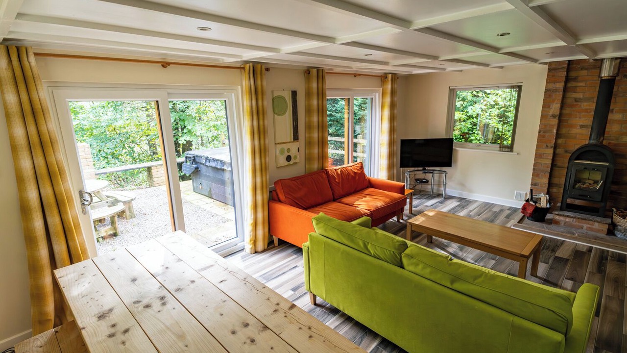 Photo of Livingroom in Farley