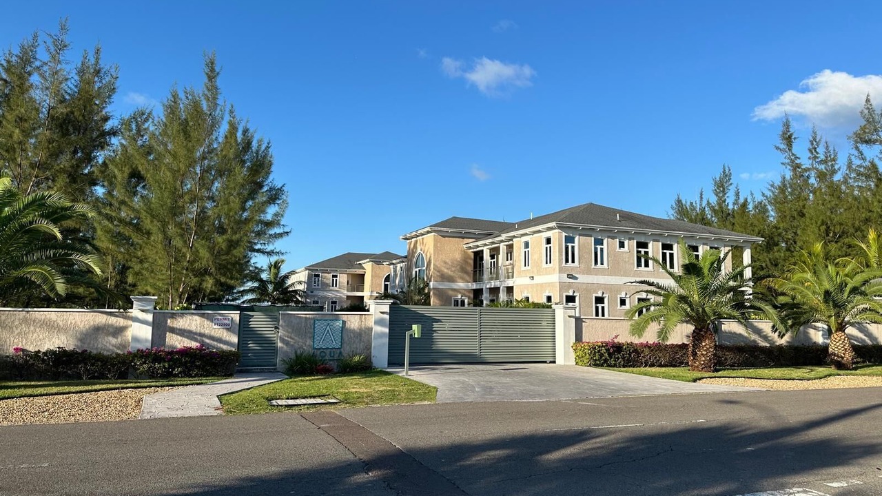 Photo of Outdoor in Coral Harbour