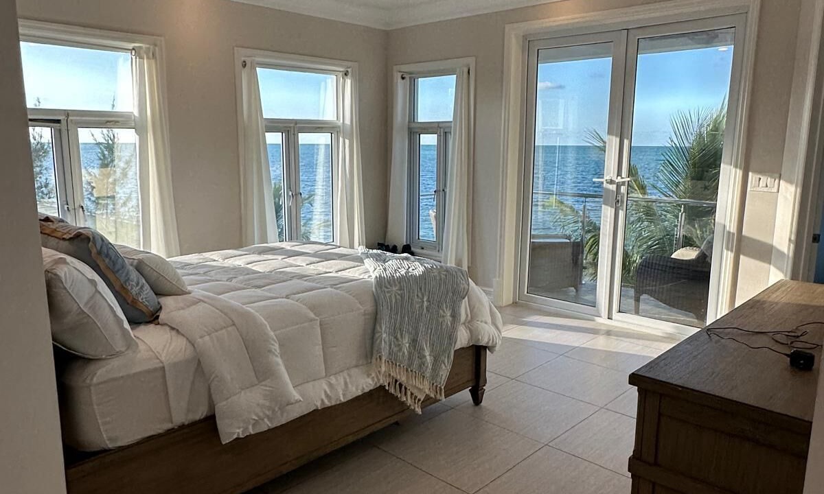 Photo of Bedroom in Coral Harbour