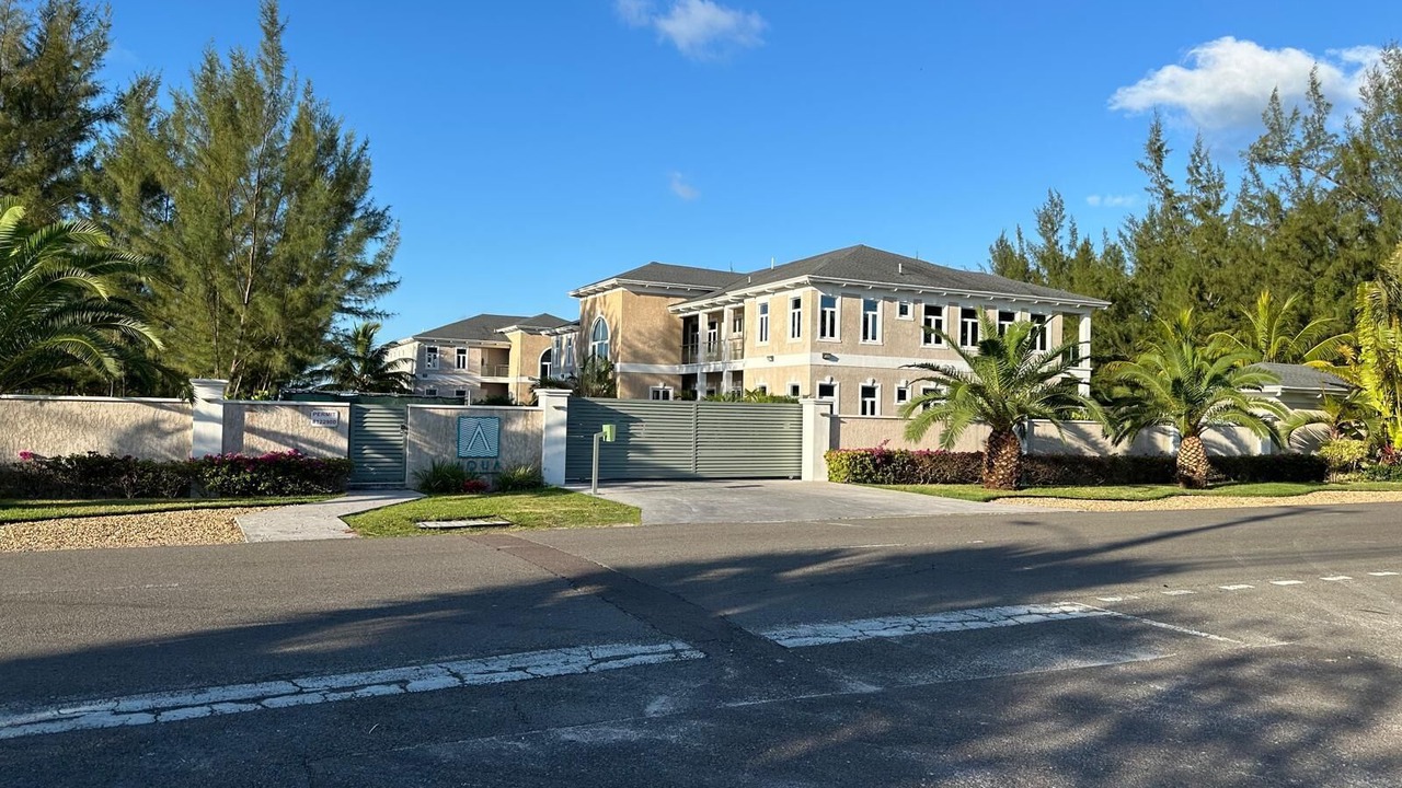 Photo of Outdoor in Coral Harbour