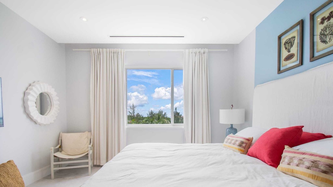 Photo of Bedroom in Nassau
