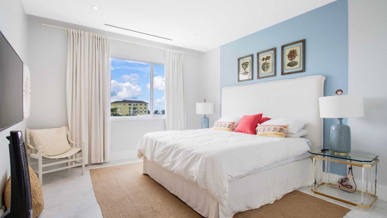 Photo of Bedroom in Nassau