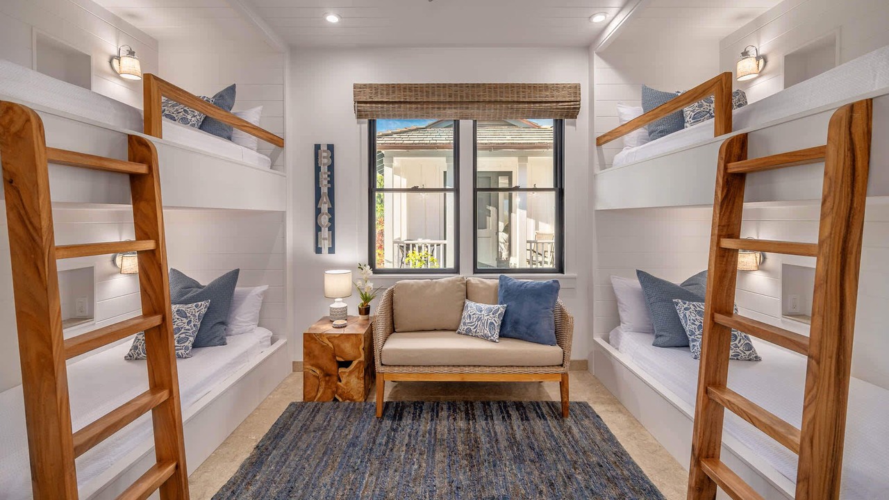 Photo of Bedroom in Poipu