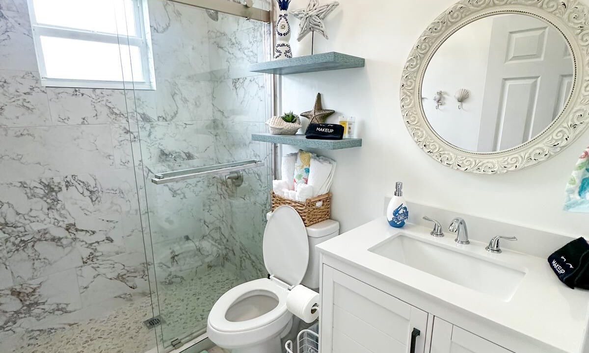 Photo of Bathroom in Spanish Wells