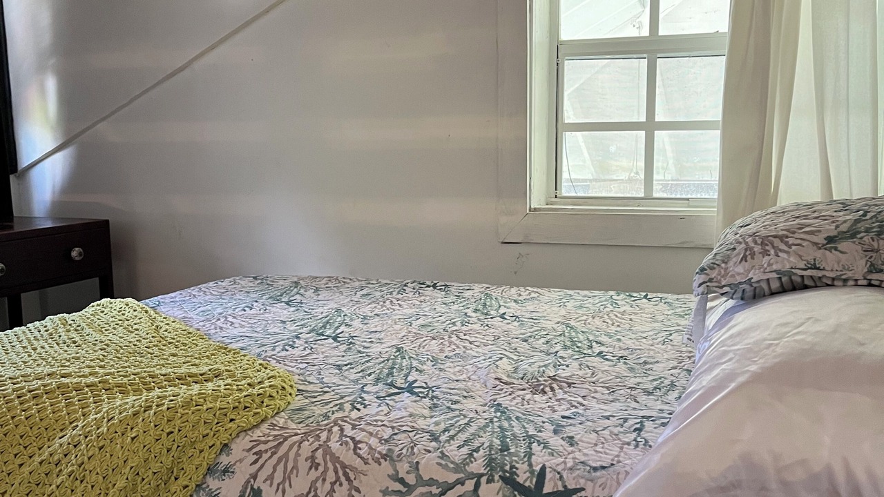 Photo of Bedroom in Coral Harbour