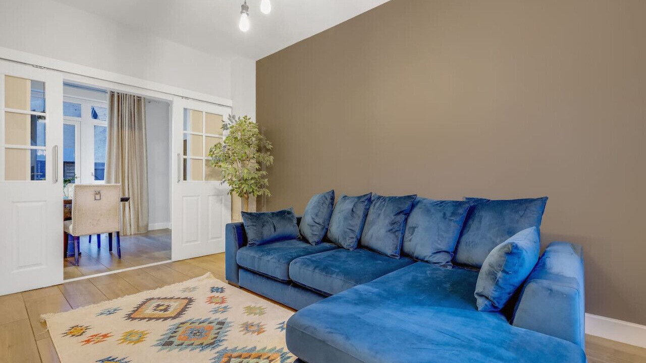 Photo of Livingroom in Bletchley
