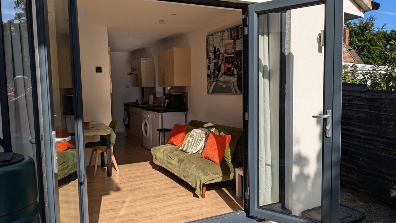 Photo of Patio Balcony in Wooburn Moor