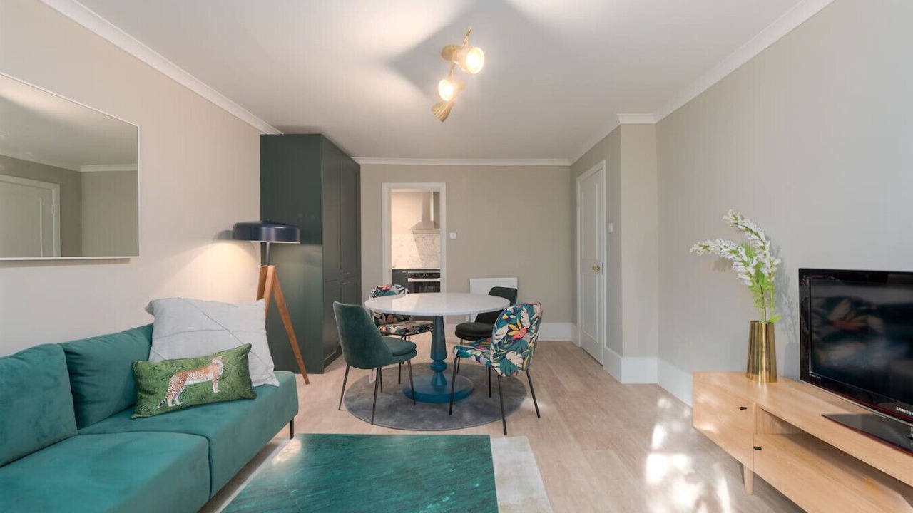 Photo of Livingroom in Bayswater
