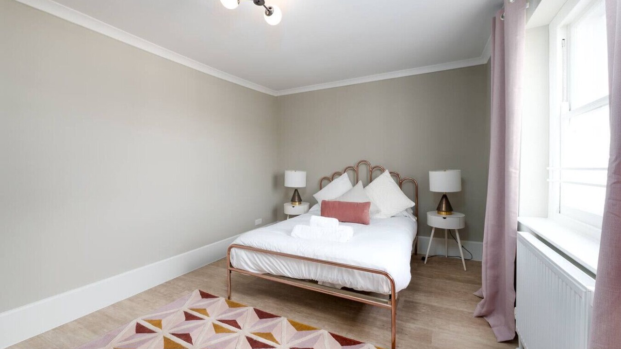 Photo of Bedroom in Bayswater