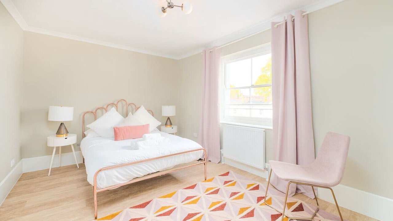 Photo of Bedroom in Bayswater