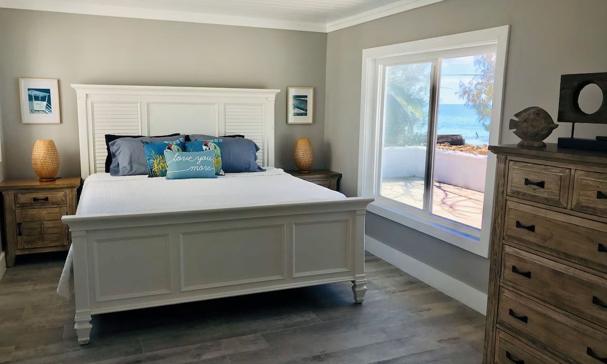 Photo of Bedroom in Savannah Sound