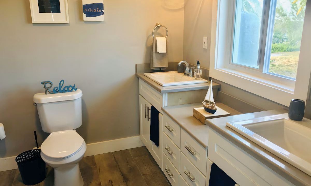 Photo of Bathroom in Savannah Sound