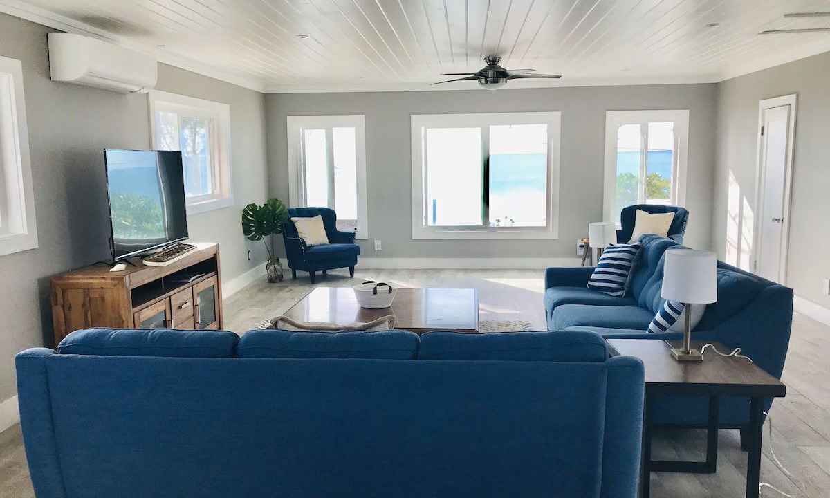 Photo of Livingroom in Savannah Sound