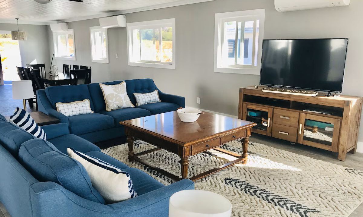 Photo of Livingroom in Savannah Sound