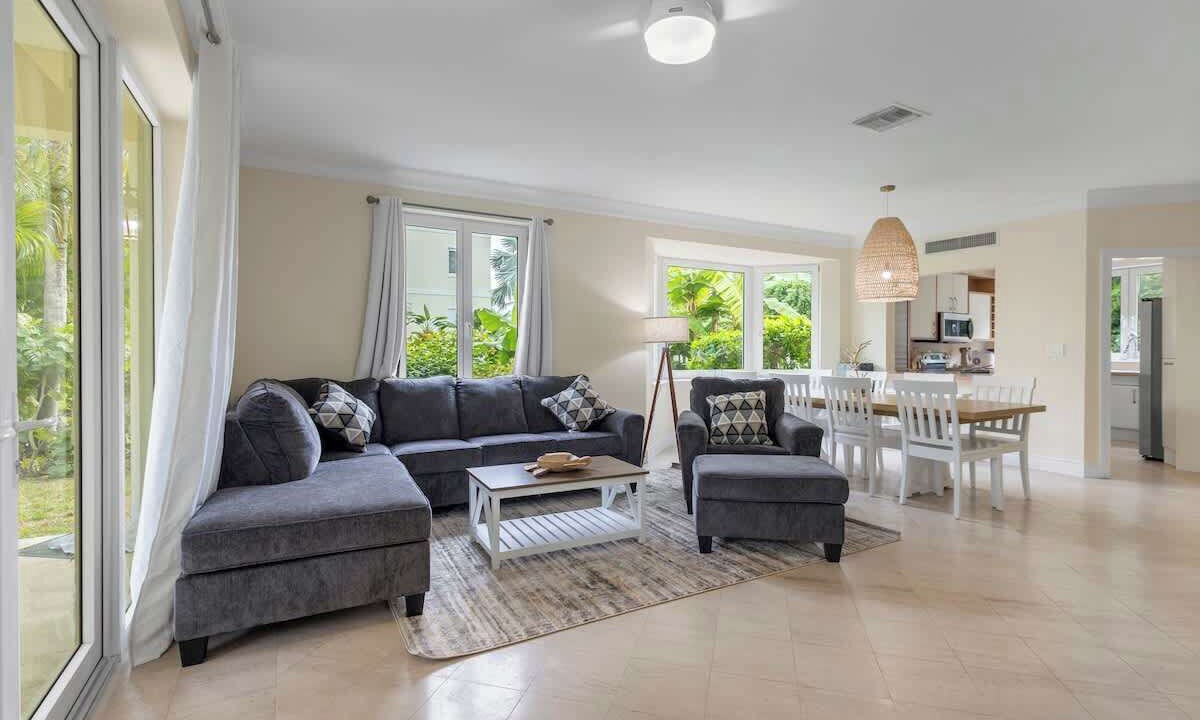 Photo of Livingroom in Paradise Island