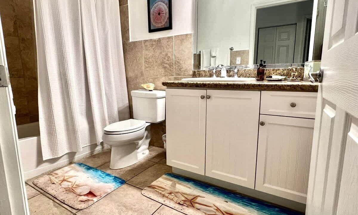 Photo of Bathroom in Bailey Town