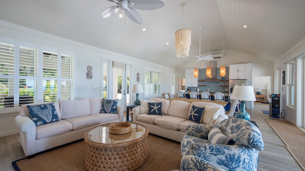 Photo of Bedroom in Governor's Harbour