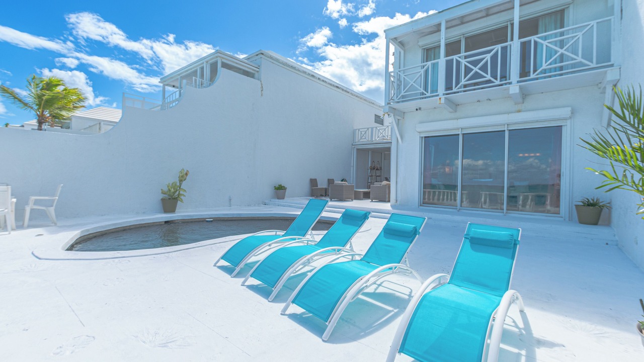 Photo of Patio Balcony in Nassau