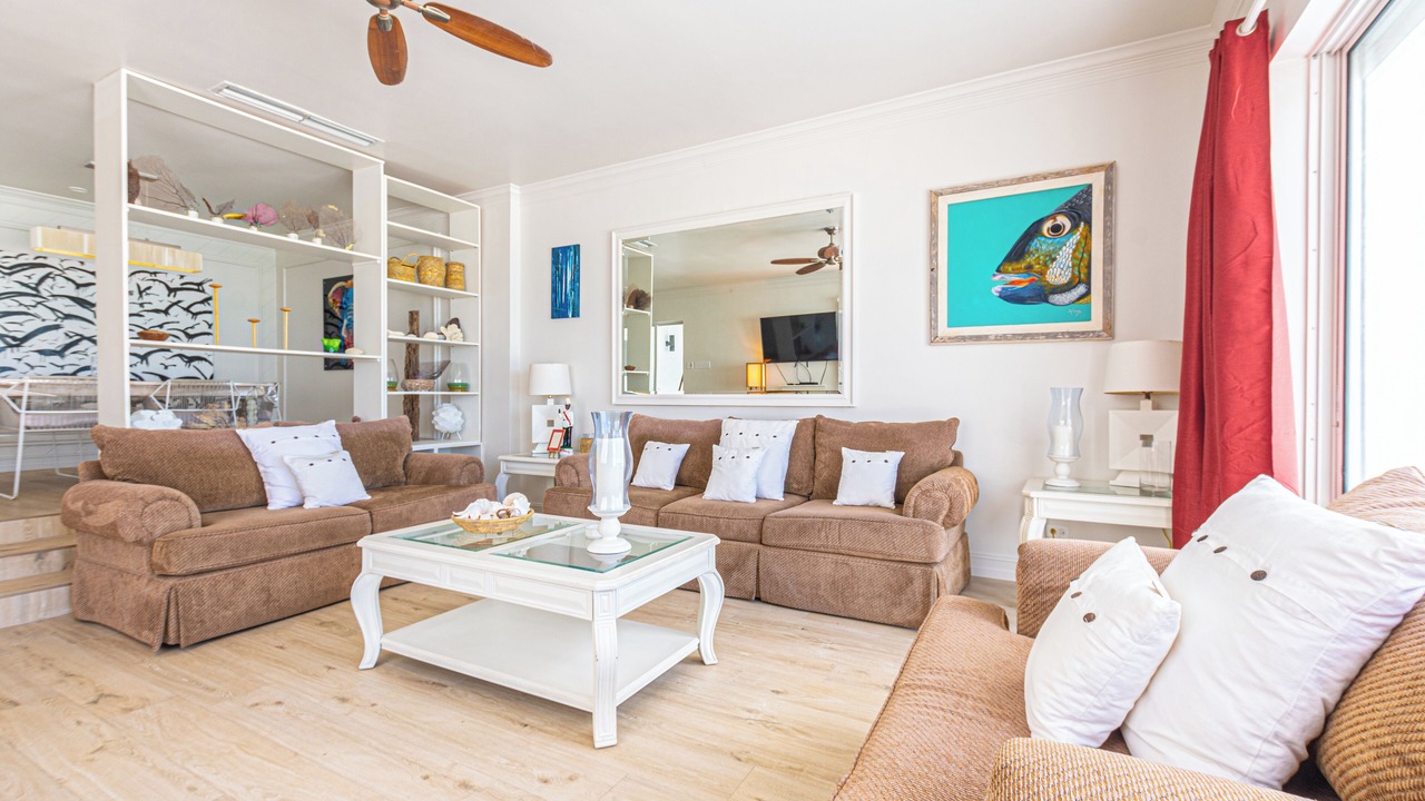 Photo of Livingroom in Nassau