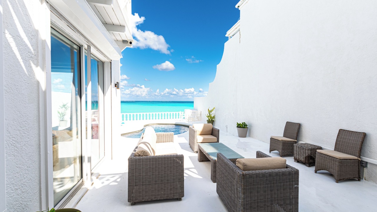 Photo of Patio Balcony in Nassau