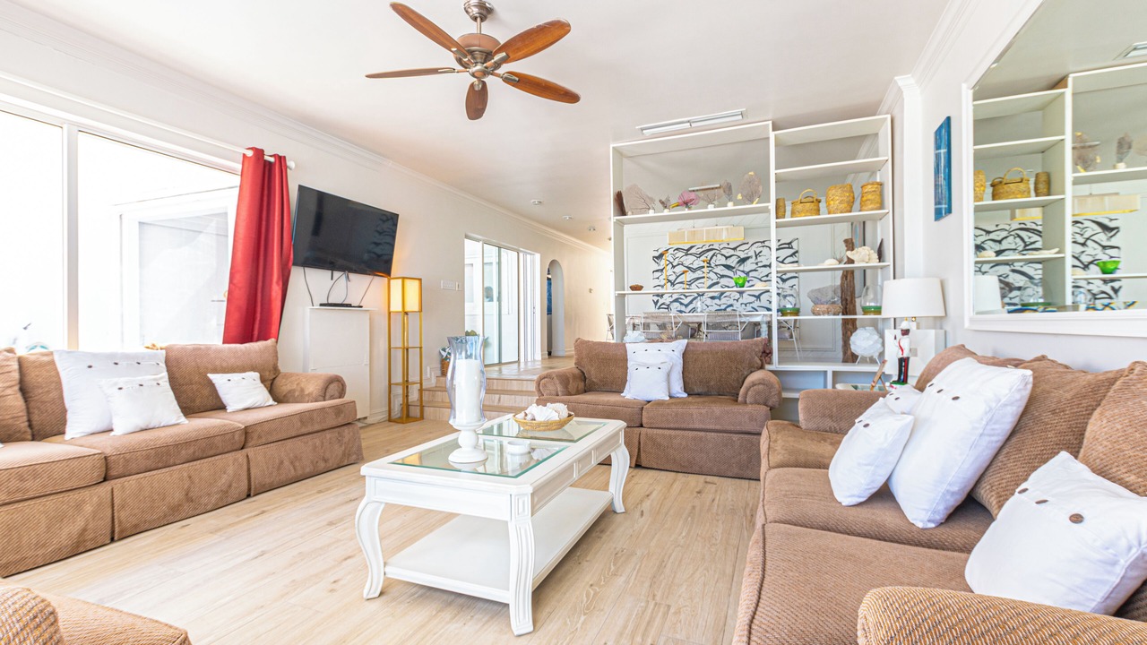 Photo of Livingroom in Nassau