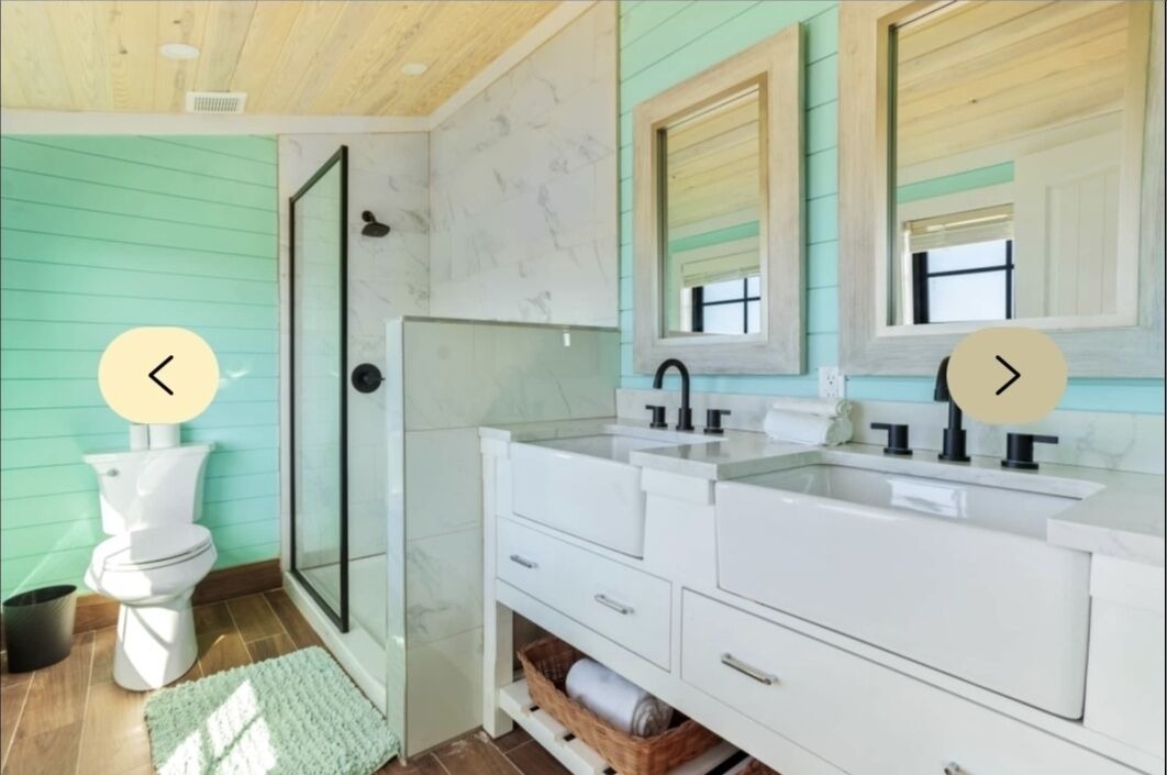 Photo of Bathroom in Rokers Point