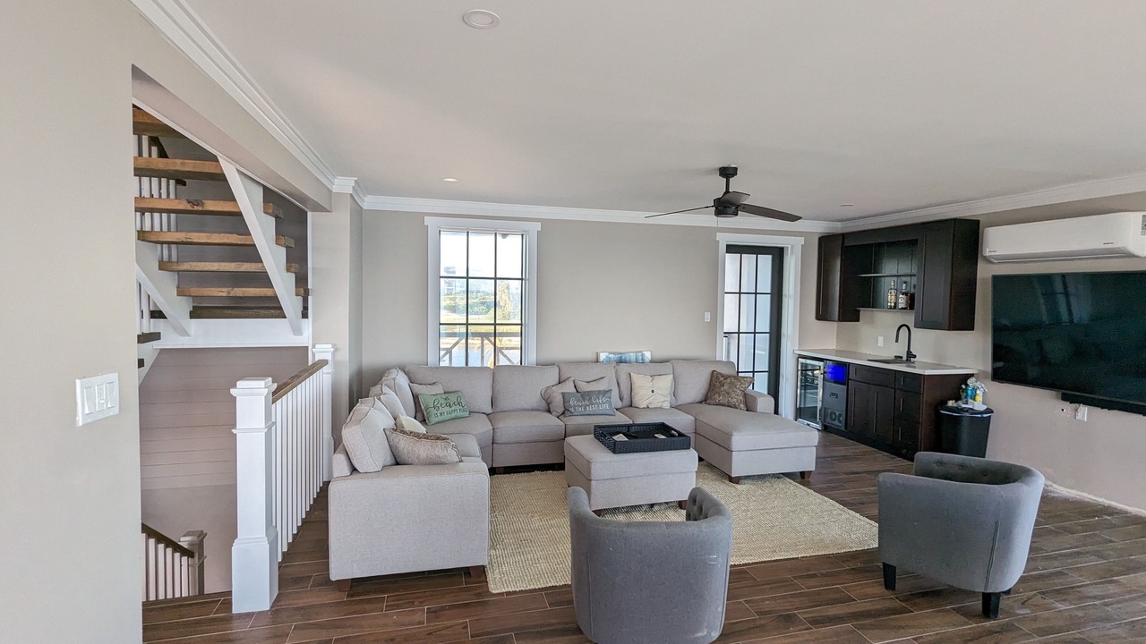 Photo of Livingroom in Rokers Point